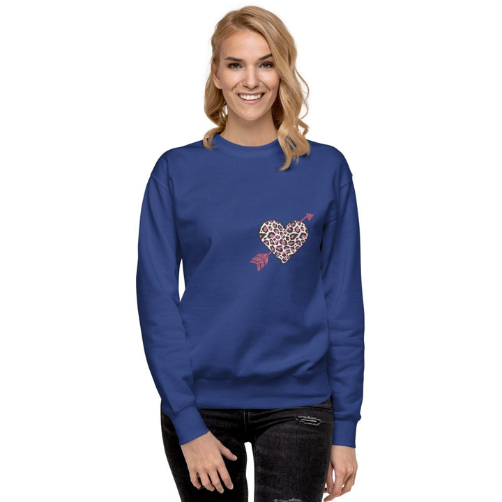 Love Arrow Graphic Sweatshirt - White - S - ArtyKoala